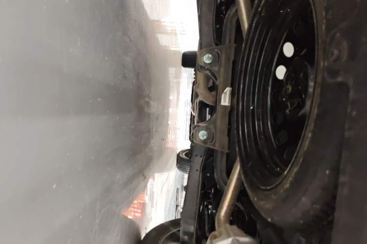 Used JETOUR X90 2024 1.6T DCT Qilin Edition 7-Seater Chassis Rear