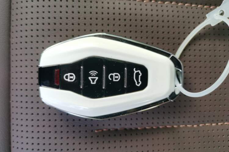 Used JETOUR X90 2024 1.6T DCT Qilin Edition 7-Seater Interior 1