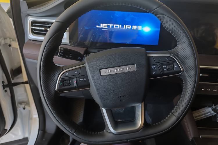 Used JETOUR X90 2024 1.6T DCT Qilin Edition 7-Seater Interior 2