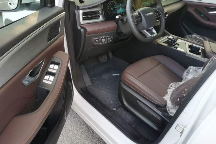 Used JETOUR X90 2024 1.6T DCT Qilin Edition 7-Seater Interior 3