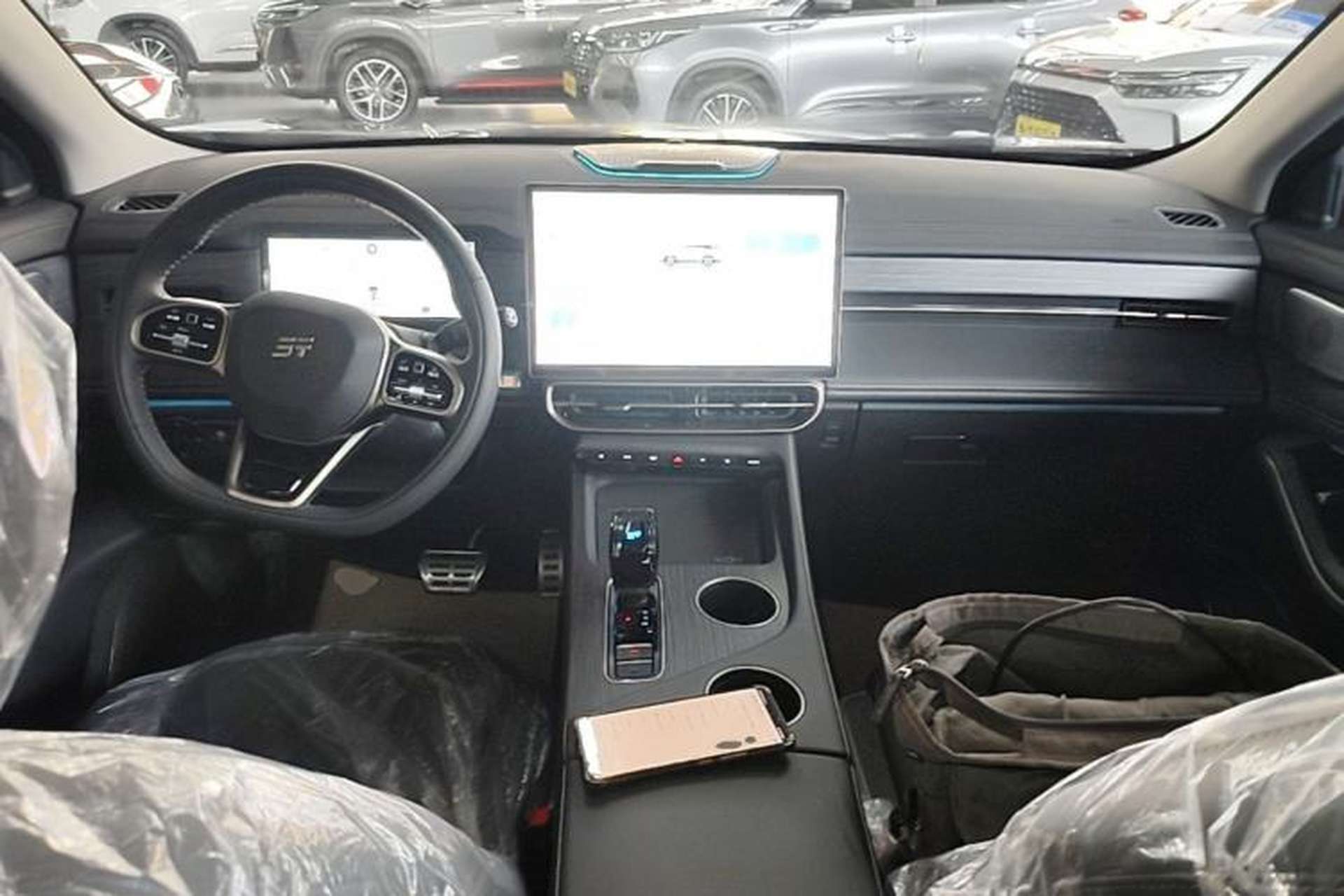 Used JETOUR X90 C-DM 2025 Elite Edition 7-Seater Center Console