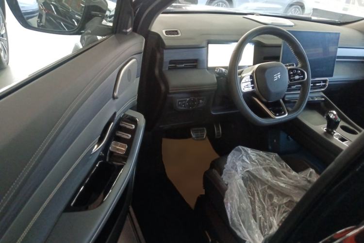 Used JETOUR X90 C-DM 2025 Elite Edition 7-Seater Driver Seat