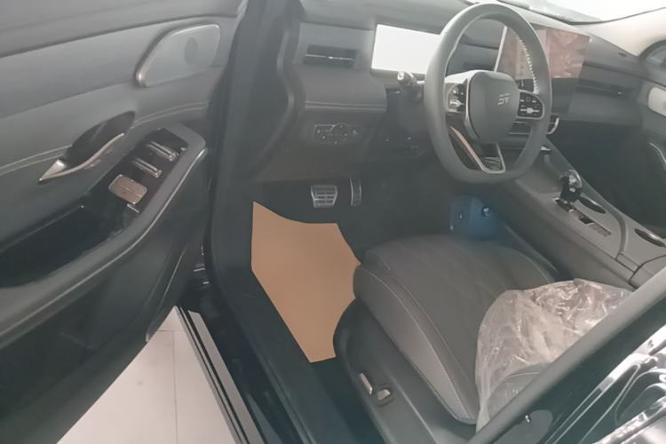 Used JETOUR X90 C-DM 2025 Elite Edition 7-Seater Driver Seat