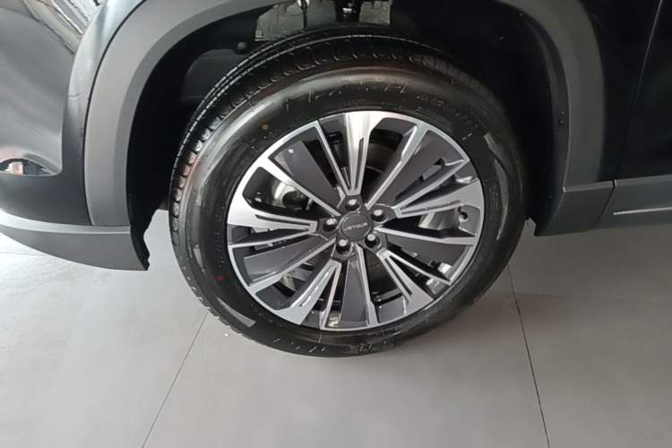 Used JETOUR X90 C-DM 2025 Elite Edition 7-Seater Left Front Wheel Hub