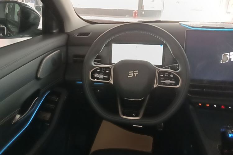 Used JETOUR X90 C-DM 2025 Elite Edition 7-Seater Steering Wheel