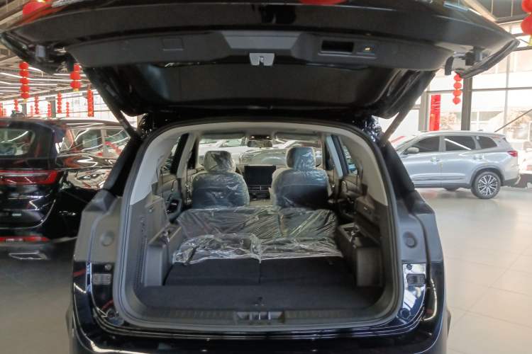 Used JETOUR X90 C-DM 2025 Elite Edition 7-Seater Trunk