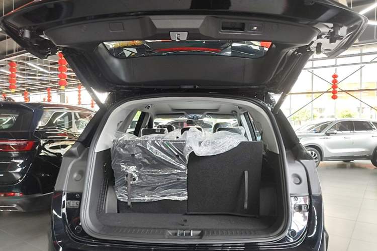 Used JETOUR X90 C-DM 2025 Elite Edition 7-Seater Trunk