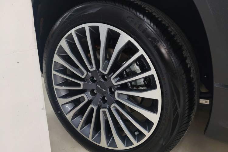 Used JETOUR X90 C-DM 2025 Luxury Edition 7-Seater Exterior 5