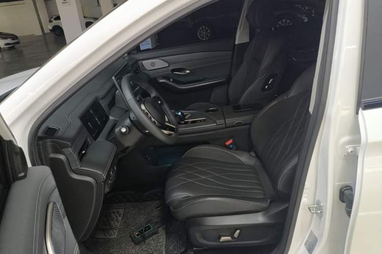 Used JETOUR X90 C-DM 2025 Luxury Edition 7-Seater Left Front Seat