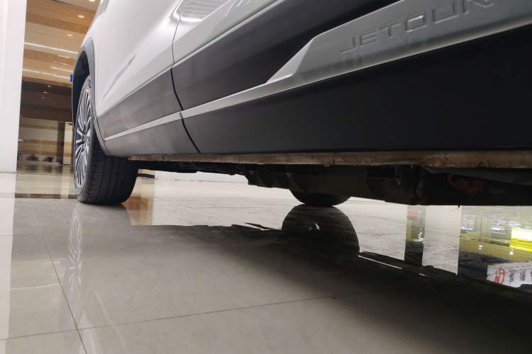 Used JETOUR X90 C-DM 2025 Luxury Edition 7-Seater Left Side Sill