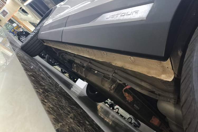 Used JETOUR X90 C-DM 2025 Luxury Edition 7-Seater Left Side Sill