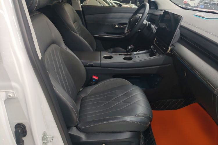 Used JETOUR X90 C-DM 2025 Luxury Edition 7-Seater Right Front Seat