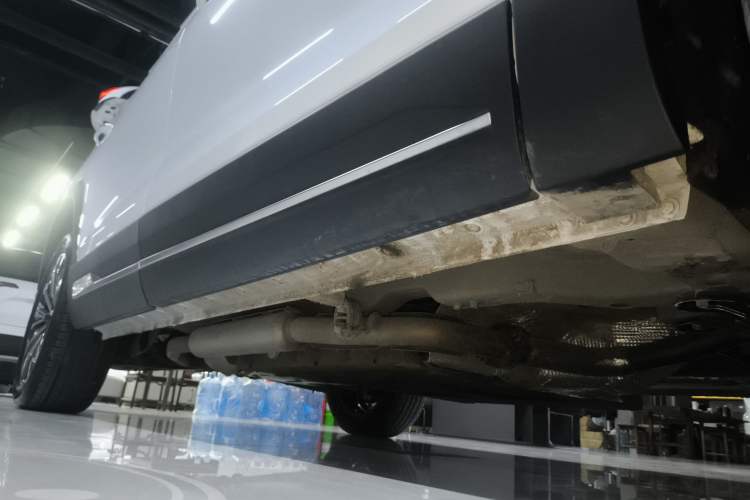 Used JETOUR X90 C-DM 2025 Elite Edition 7-Seater Right Side Sill