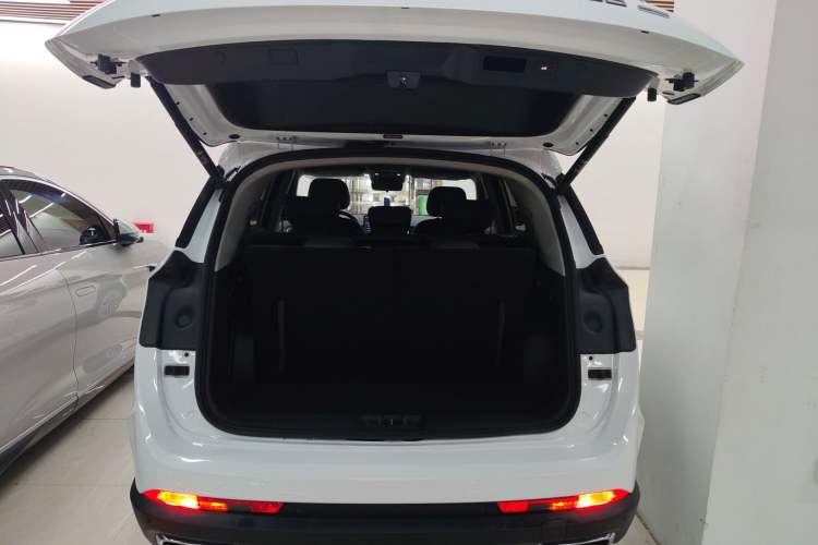 Used JETOUR X90 C-DM 2025 Luxury Edition 7-Seater Trunk