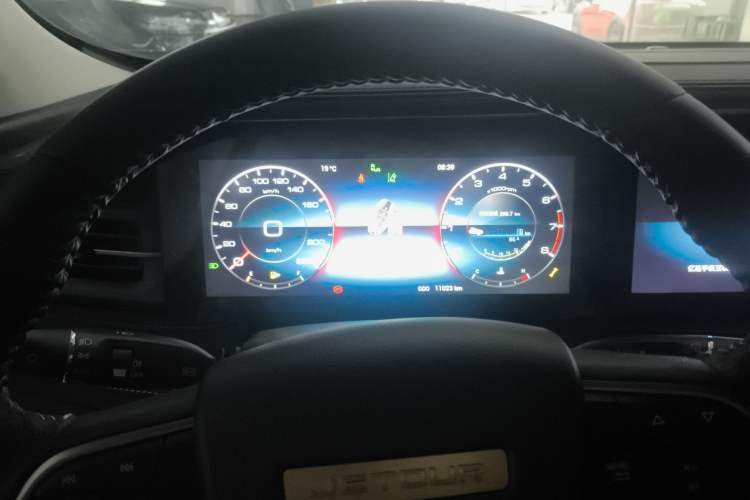 Used JETOUR X90 PLUS 2024 1.6TD Manual Yangfang PRO 7-Seater Instrument Cluster