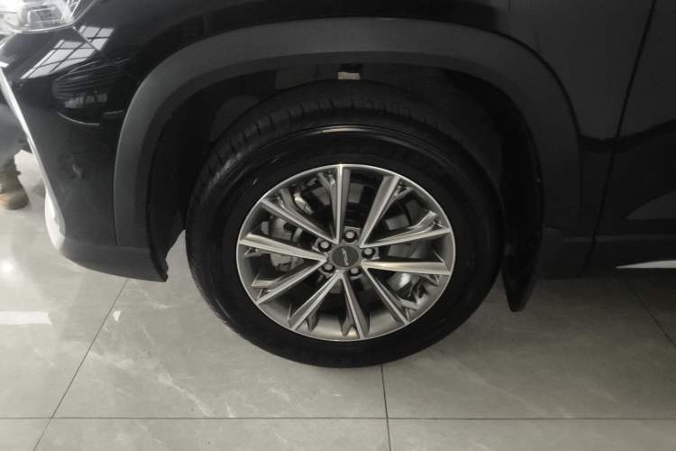 Used JETOUR X90 PLUS 2024 1.6TD Manual Yangfang PRO 7-Seater Left Front Wheel Hub