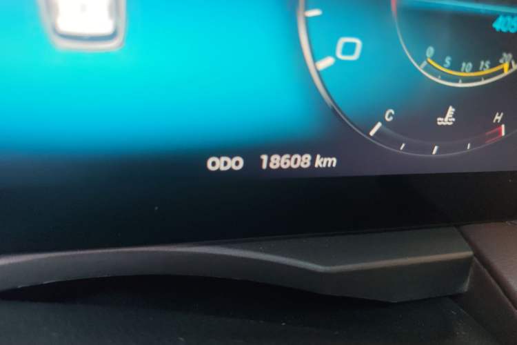Used JETOUR X90 PLUS 2023 1.5T Manual Biyuan 5-Seater Odometer Close Up