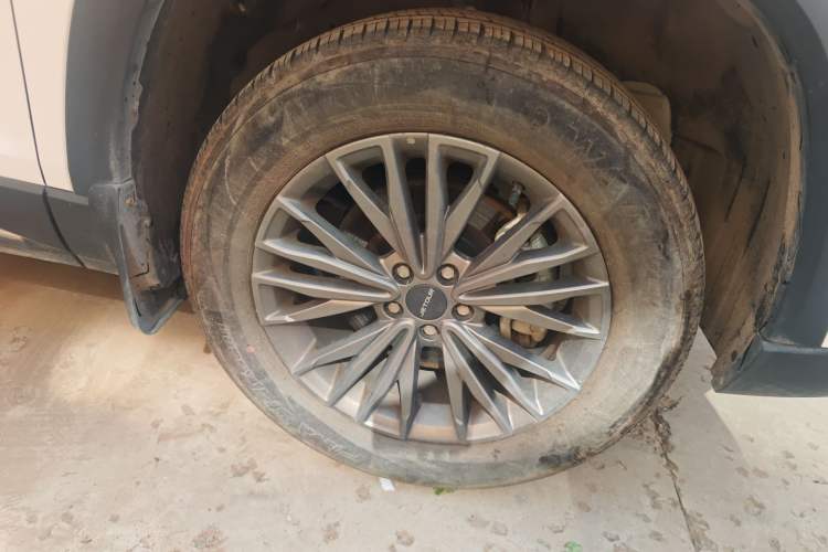 Used JETOUR X90 PLUS 2023 1.5T Manual Biyuan 5-Seater Right Front Wheel Hub