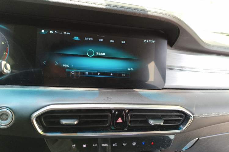 Used JETOUR X90 PLUS 2021 1.5T Manual Villa 7-Seater Audio And AC Panel