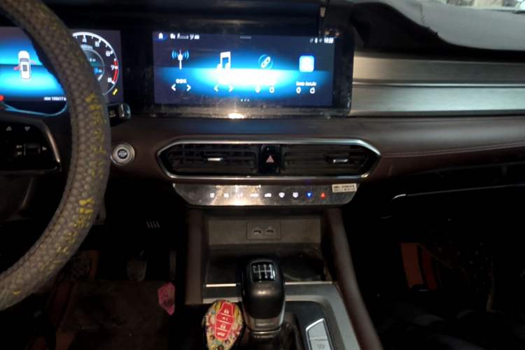 Used JETOUR X90 PLUS 2021 1.5T Manual "Yangfang" 5-Seater Audio And AC Panel