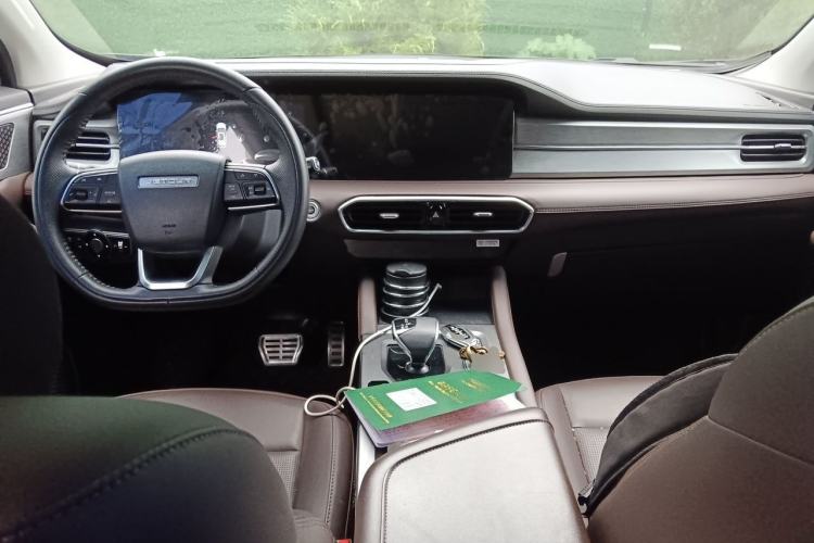 Used JETOUR X90 PLUS 2021 1.6TD DCT Villa 7-Seater Center Console