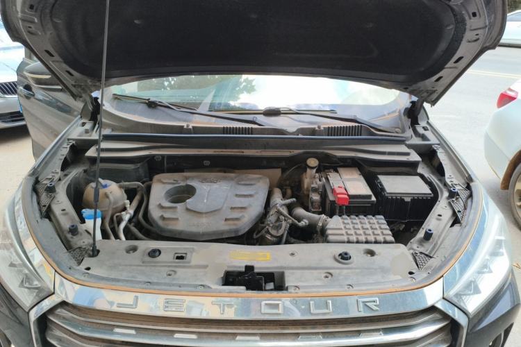 Used JETOUR X90 PLUS 2021 1.5T Manual Villa 7-Seater Engine Bay
