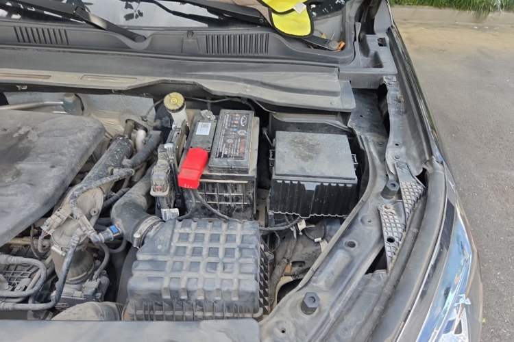 Used JETOUR X90 PLUS 2021 1.5T Manual Villa 7-Seater Engine Bay Left