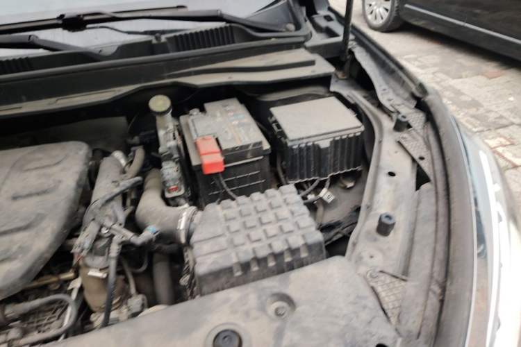 Used JETOUR X90 PLUS 2021 1.5T Manual "Yangfang" 5-Seater Engine Bay Left
