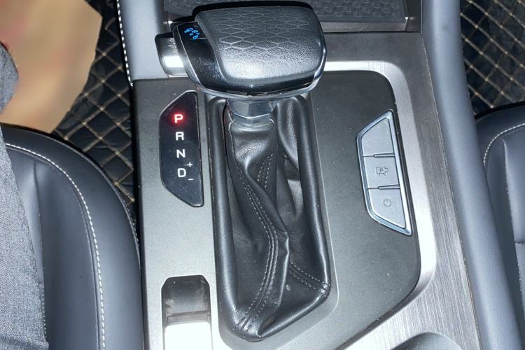 Used JETOUR X90 PLUS 2021 1.5T DCT Courtyard 5-Seater Gear Lever