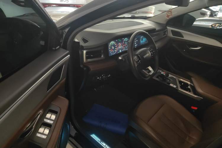 Used JETOUR X90 PLUS 2021 1.6TD DCT Villa 7-Seater Interior 3