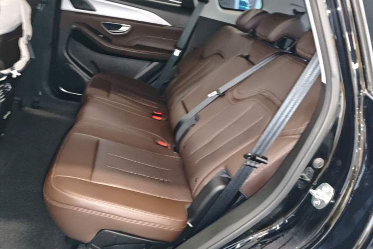 Used JETOUR X90 PLUS 2021 1.6TD DCT Estate 7-Seater Left Rear Seat