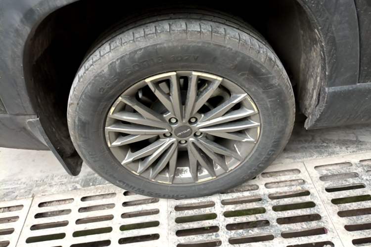 Used JETOUR X90 PLUS 2021 1.5T Manual "Yangfang" 5-Seater Right Rear Wheel Hub