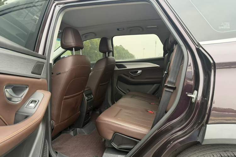 Used JETOUR X90 PLUS 2021 1.6TD DCT Estate 7-Seater Interior 3