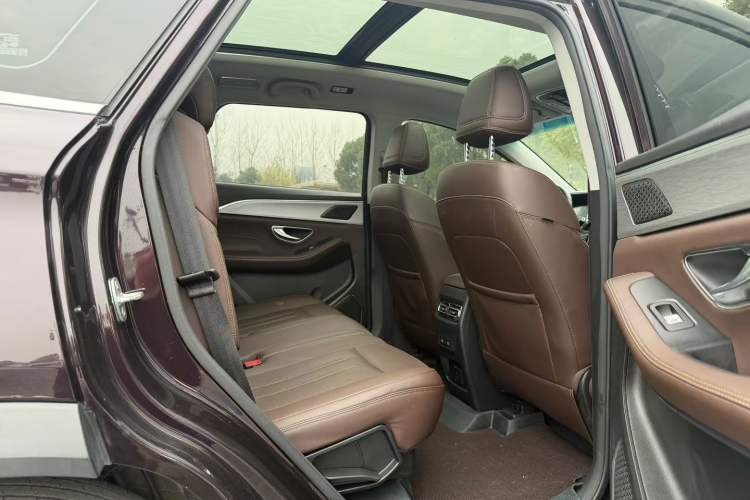 Used JETOUR X90 PLUS 2021 1.6TD DCT Estate 7-Seater Interior 5