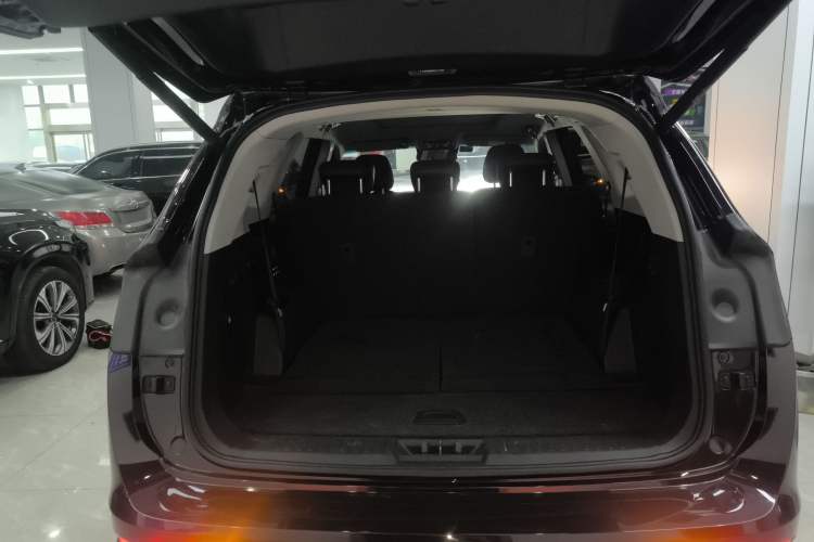 Used JETOUR X90 PLUS 2021 1.6TD DCT Estate 7-Seater Trunk