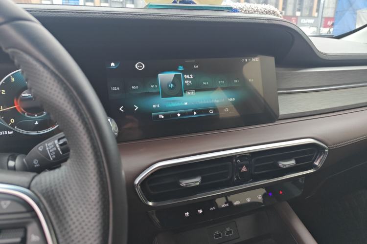 Used JETOUR X90 PLUS 2021 1.5T Manual Fudi 5-Seater Audio And AC Panel