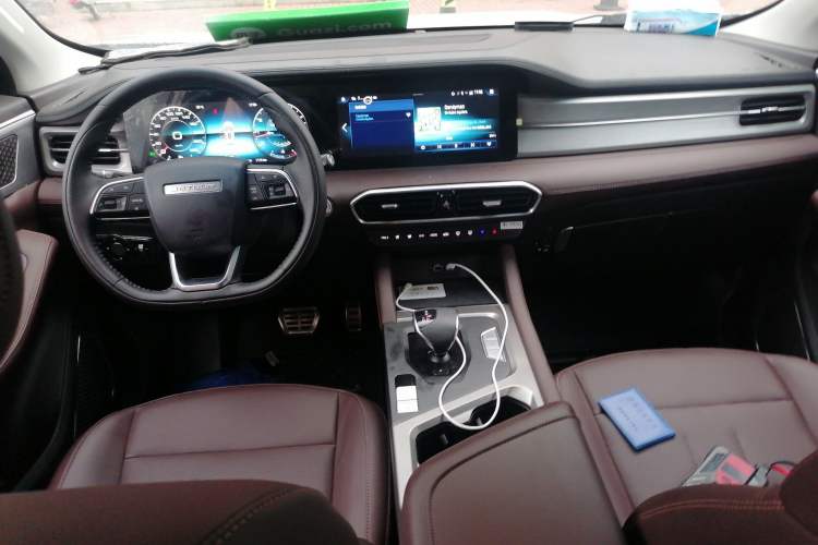 Used JETOUR X90 PLUS 2021 1.6TD DCT Villa 7-Seater Center Console