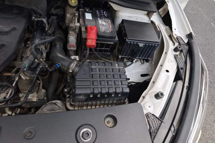 Used JETOUR X90 PLUS 2021 1.5T Manual "Yangfang" 5-Seater Engine Bay Left