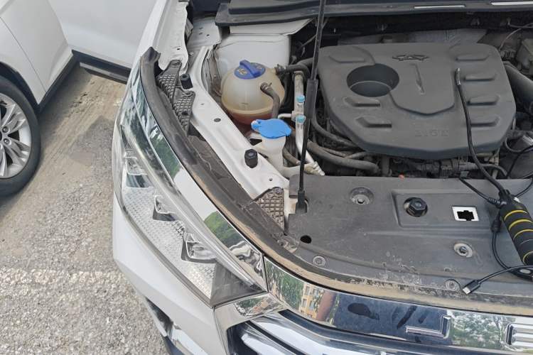 Used JETOUR X90 PLUS 2021 1.5T Manual "Yangfang" 5-Seater Engine Bay Right