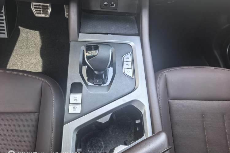 Used JETOUR X90 PLUS 2021 1.6TD DCT Villa 7-Seater Gear Lever