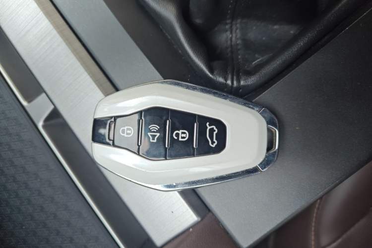 Used JETOUR X90 PLUS 2021 1.5T Manual Fudi 5-Seater Interior 1