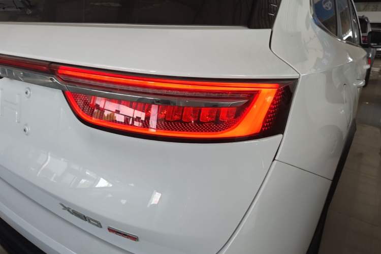 Used JETOUR X90 PLUS 2021 1.6TD DCT Villa 7-Seater Right Rear Taillight
