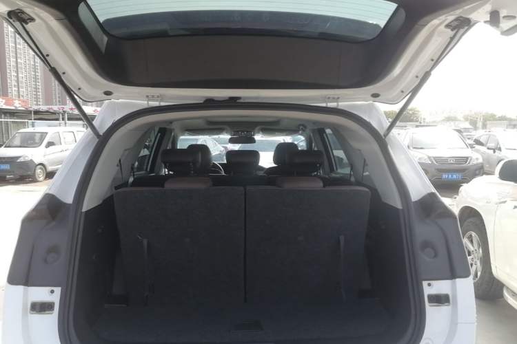 Used JETOUR X90 PLUS 2021 1.6TD DCT Villa 7-Seater Trunk