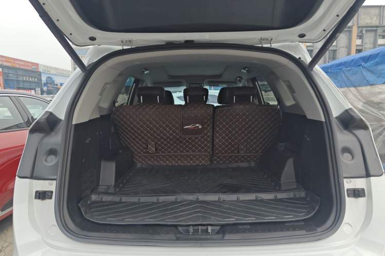 Used JETOUR X90 PLUS 2021 1.5T Manual Fudi 5-Seater Trunk
