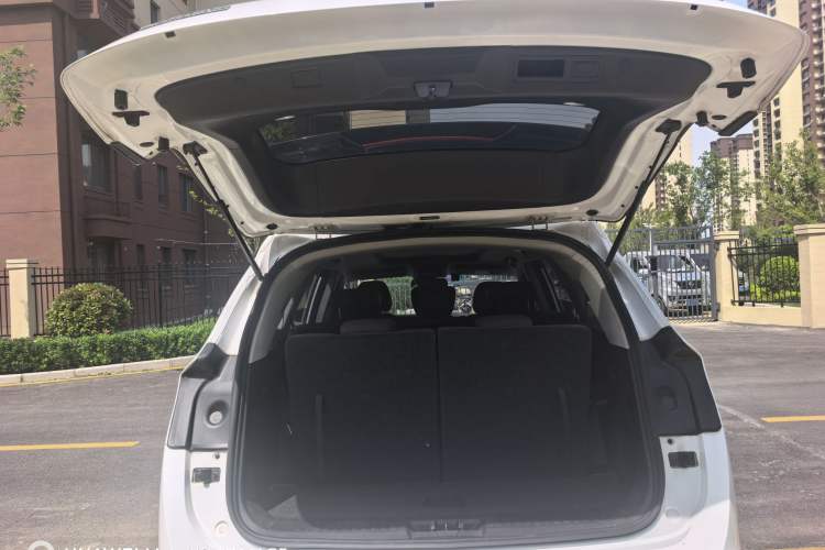 Used JETOUR X90 PLUS 2021 1.6TD DCT Villa 7-Seater Trunk