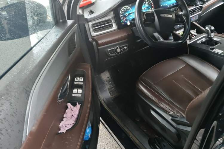 Used JETOUR X90 PLUS 2022 1.5T Manual Bieyuan 7-Seater Driver Seat