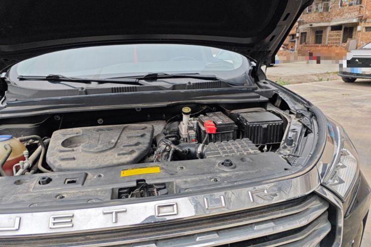 Used JETOUR X90 PLUS 2022 1.5T Manual Bieyuan 7-Seater Engine Bay Left