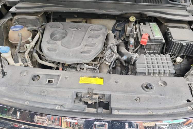 Used JETOUR X90 PLUS 2022 1.5T Manual Bieyuan 7-Seater Engine Bay