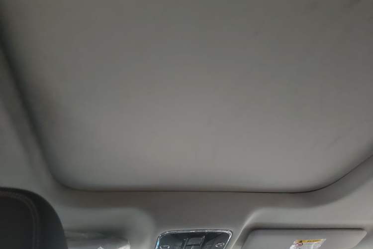 Used JETOUR X90 PLUS 2022 1.5T Manual Bieyuan 7-Seater Headliner