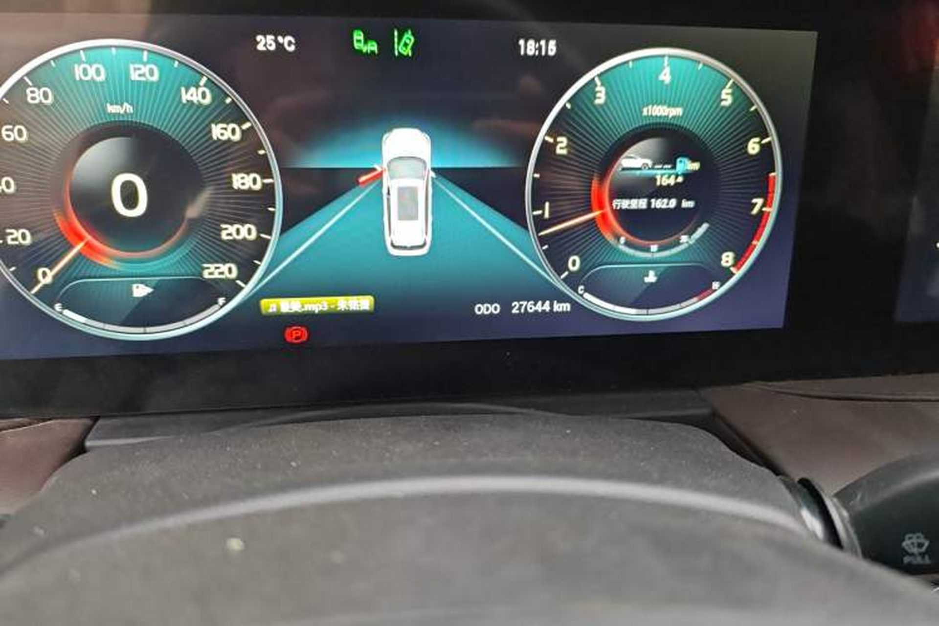 Used JETOUR X90 PLUS 2022 1.5T Manual Bieyuan 7-Seater Odometer Close Up